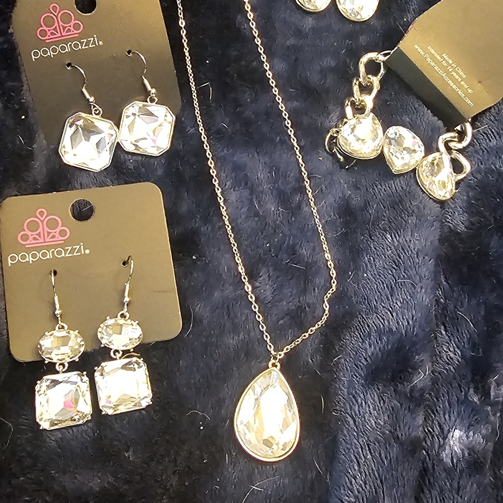 Paparazzi Jewelry Clear Stone Bling